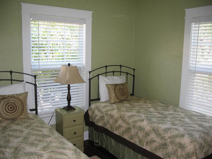 Quaint Villa in a Prime location in West Palm Beach, West Palm Beach Villa 1114