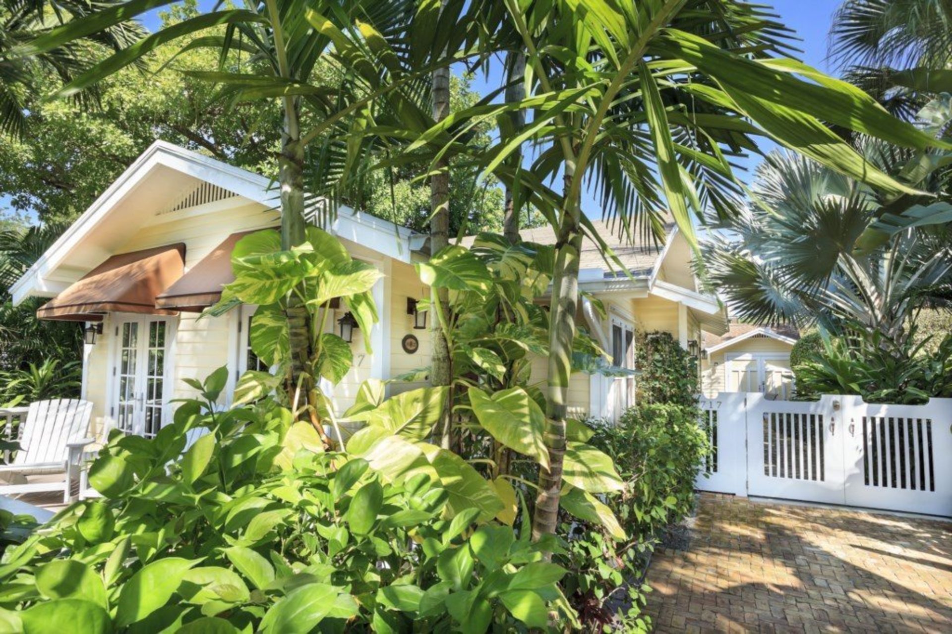 Beautiful Villa with Lagoon Style Pool in West Palm Beach , West Palm Beach Villa 1183