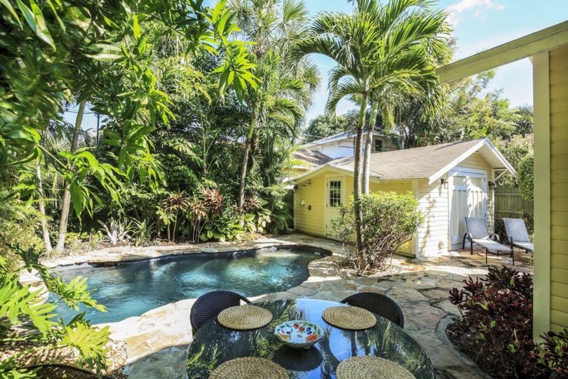 Beautiful Villa with Lagoon Style Pool in West Palm Beach , West Palm Beach Villa 1183