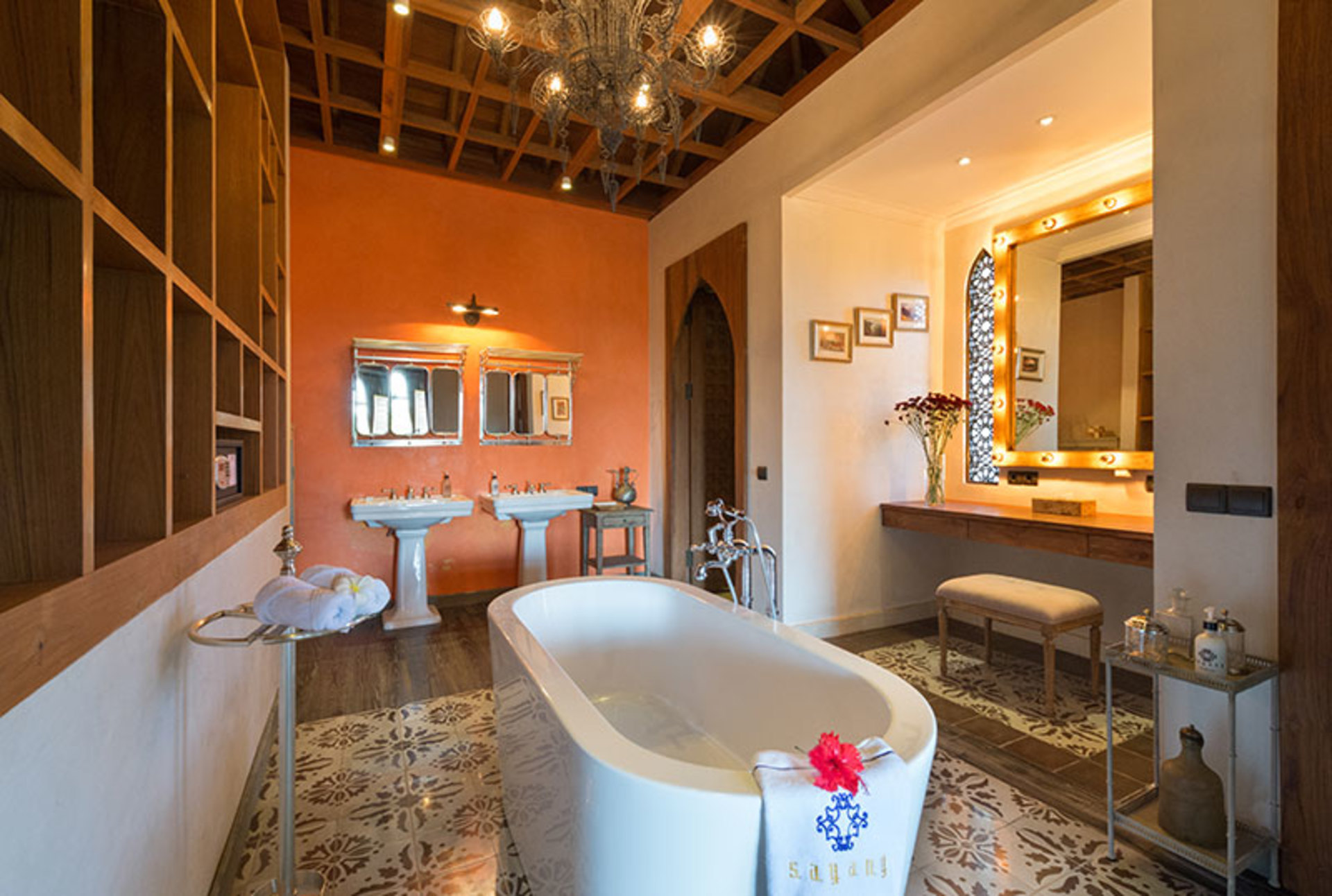 5 Star Villa in Bali, Minutes from the Beach, Bali Villa 1004