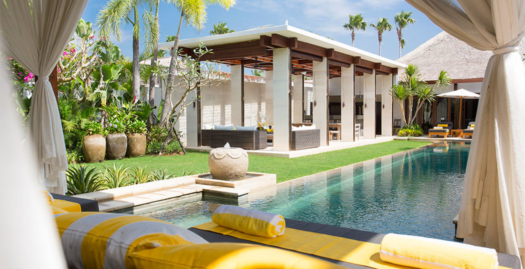 A Luxurious Oasis Steps from the Shore, Bali Villa 1008