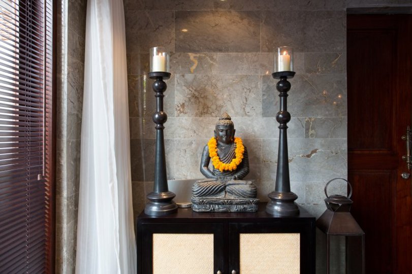 A Luxurious Oasis Steps from the Shore, Bali Villa 1008