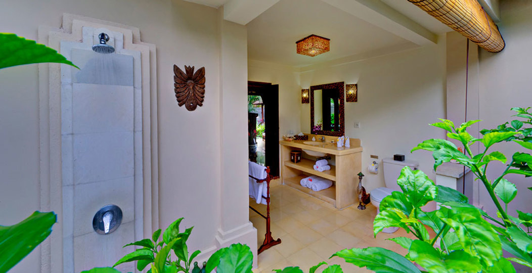 Exquisite 5-Star Luxury Retreat – Discover Bali Villa 1015