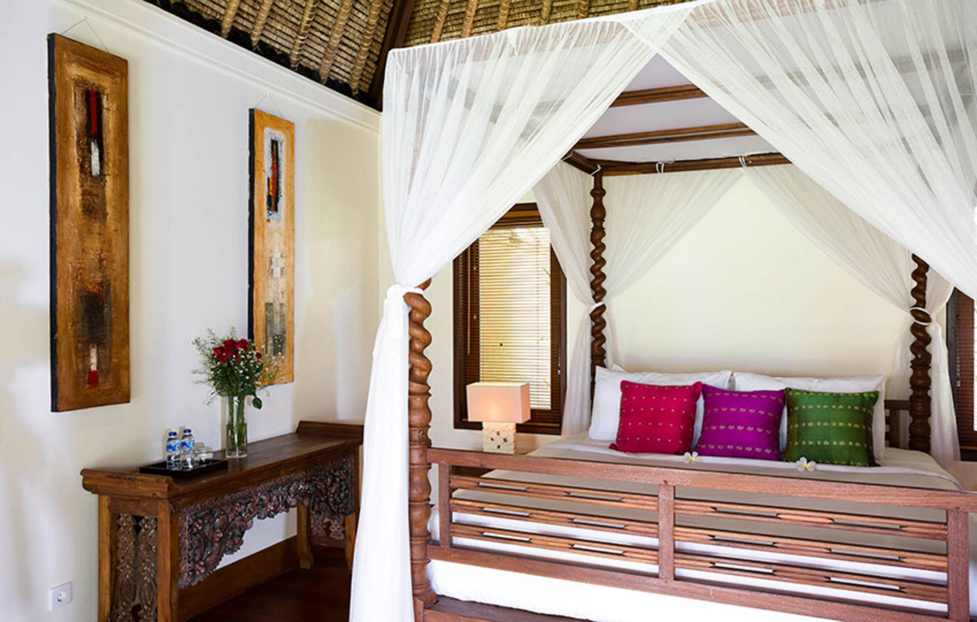 Bali Villa 1023: Ocean Bliss & Poolside Serenity