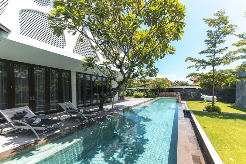 Sanctuary of Green and Glamour – Bali Villa 1024