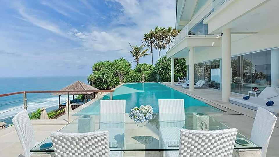 Ultimate 5-Star Hideaway with Ocean Views – Bali Villa 1027