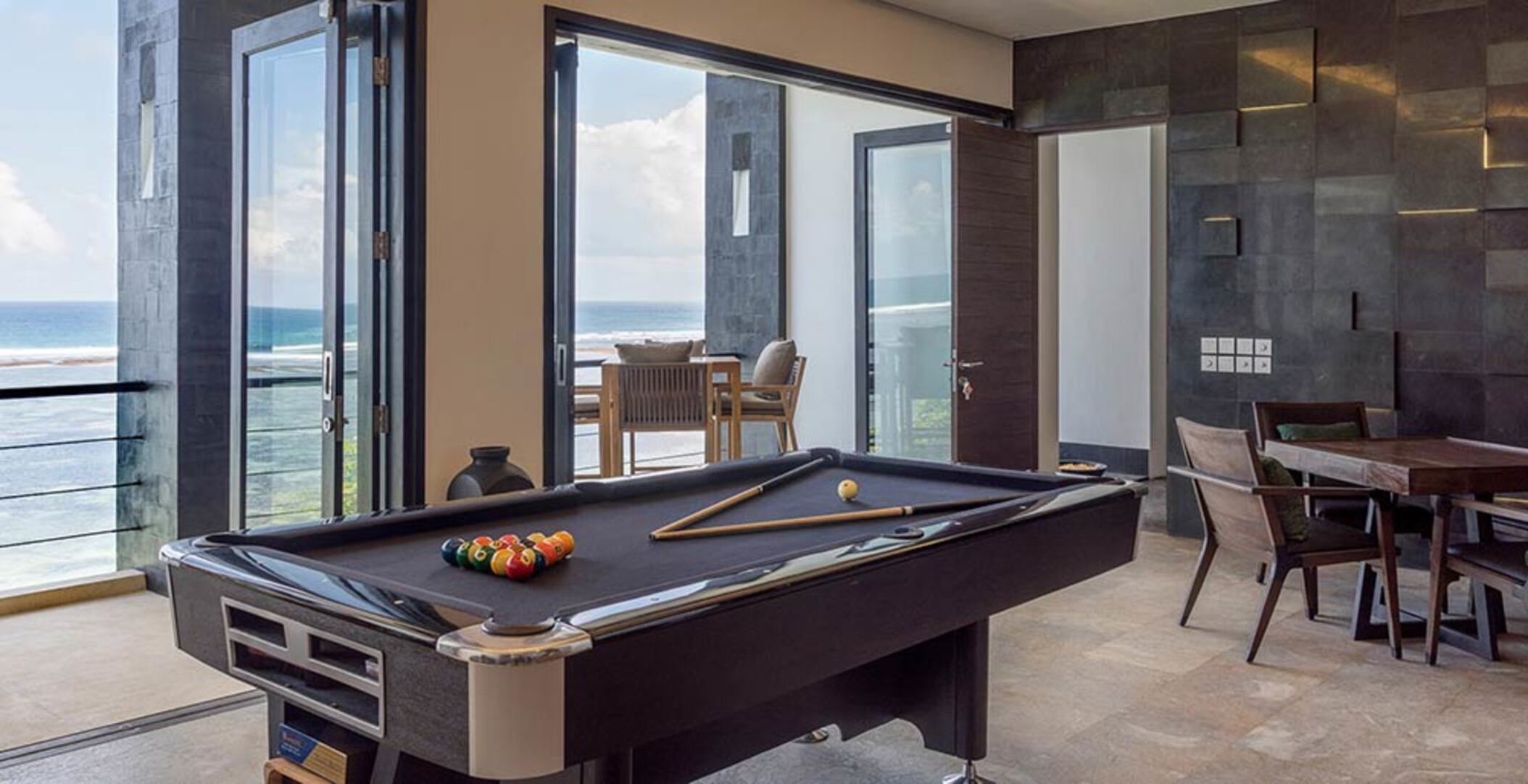 Ultimate 5-Star Hideaway with Ocean Views – Bali Villa 1027