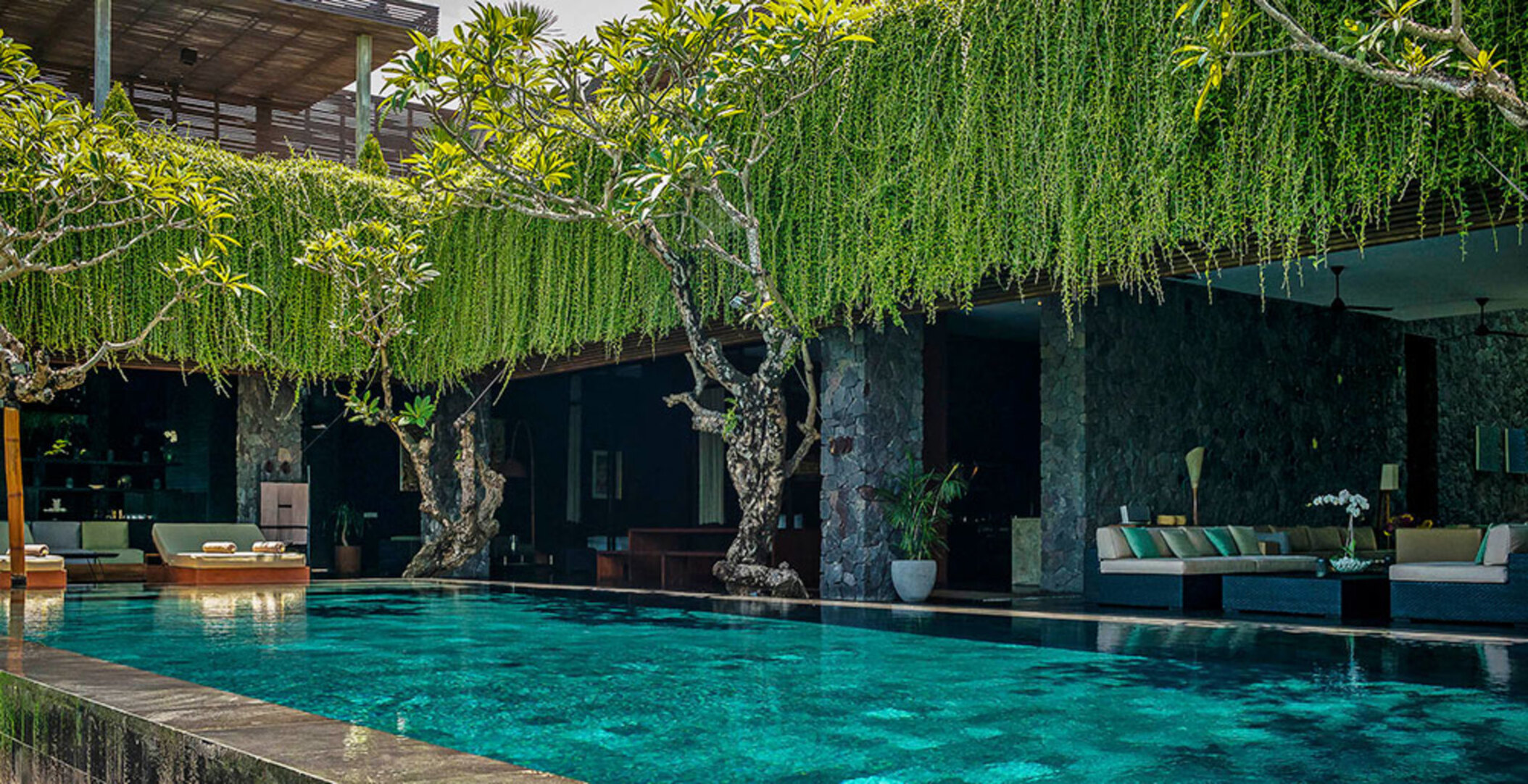 Luxury Villa Escape with Exceptional Staff – 1028