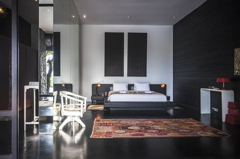 Luxury Villa Escape with Exceptional Staff – 1028