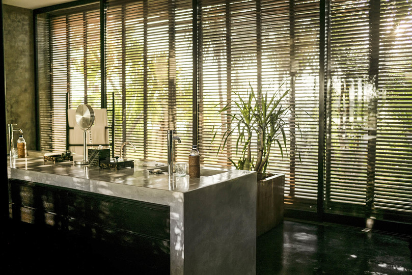 Luxury Villa Escape with Exceptional Staff – 1028