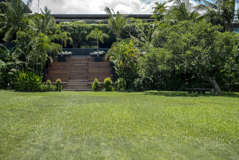 Luxury Villa Escape with Exceptional Staff – 1028