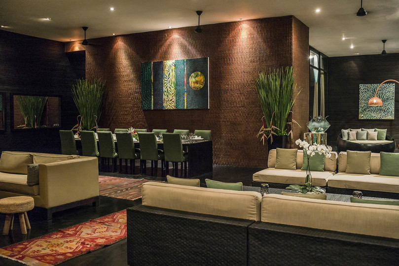 Luxury Villa Escape with Exceptional Staff – 1028