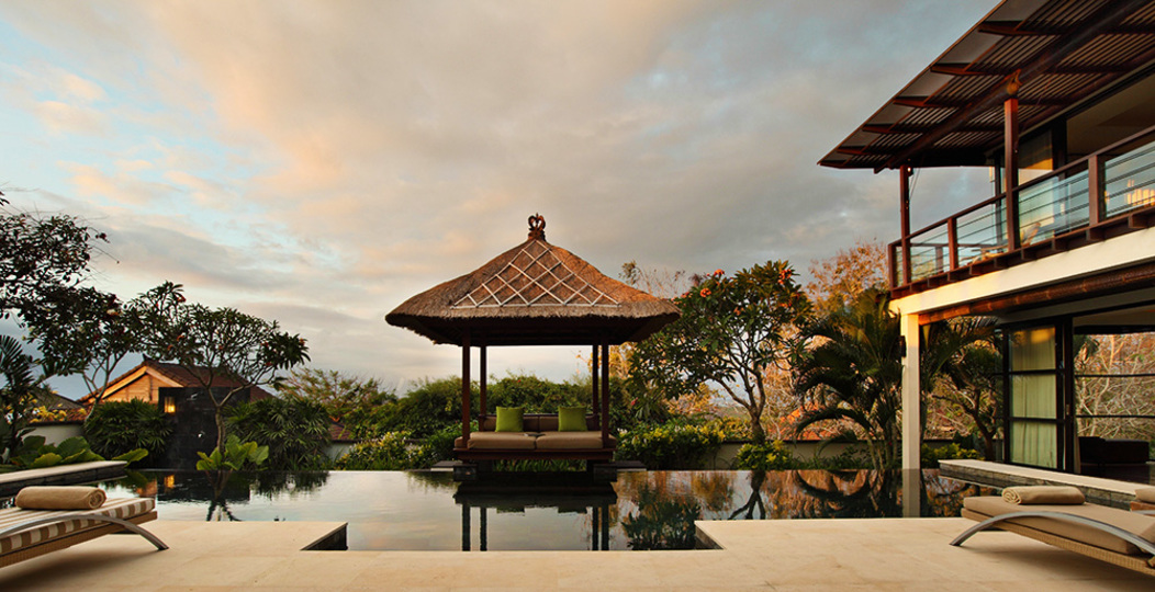 Elegant Cliffside Villa with Breathtaking Views – Bali Villa 1031