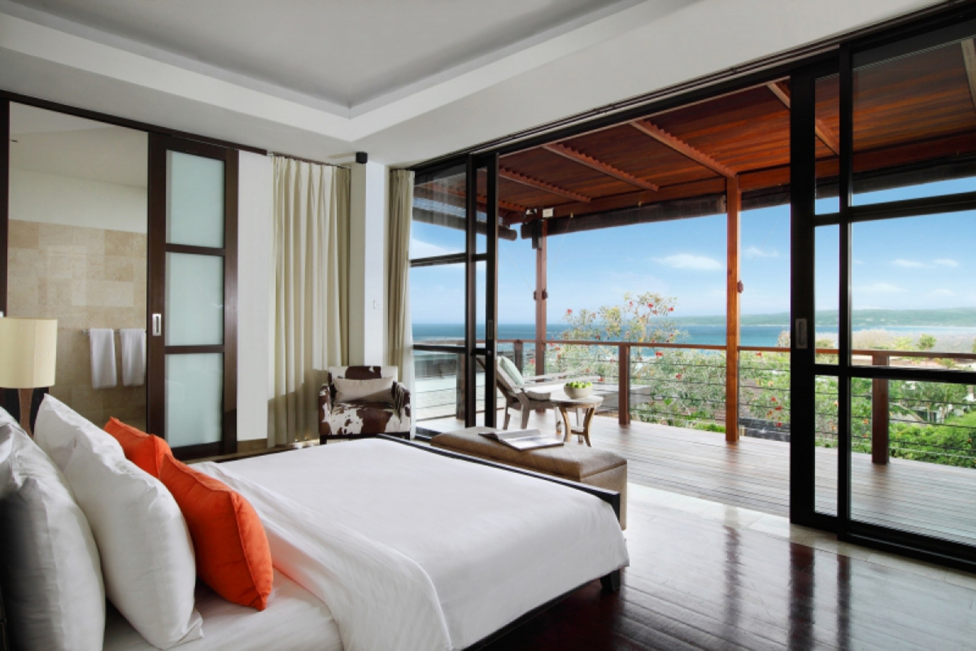 Elegant Cliffside Villa with Breathtaking Views – Bali Villa 1031