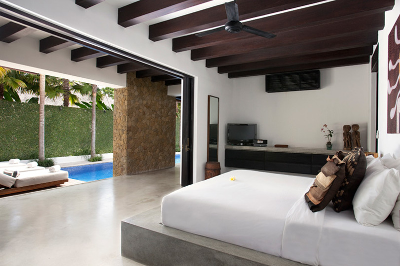 Luxury 5-Star Villa Steps from Echo Beach, Bali 1040