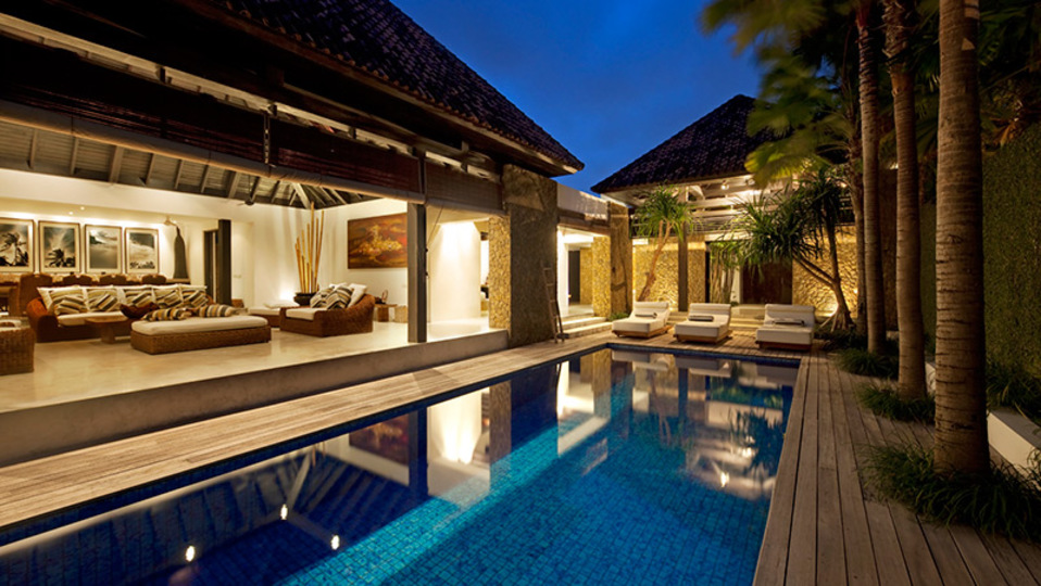 Luxury 5-Star Villa Steps from Echo Beach, Bali 1040, Canggu, Indonesia