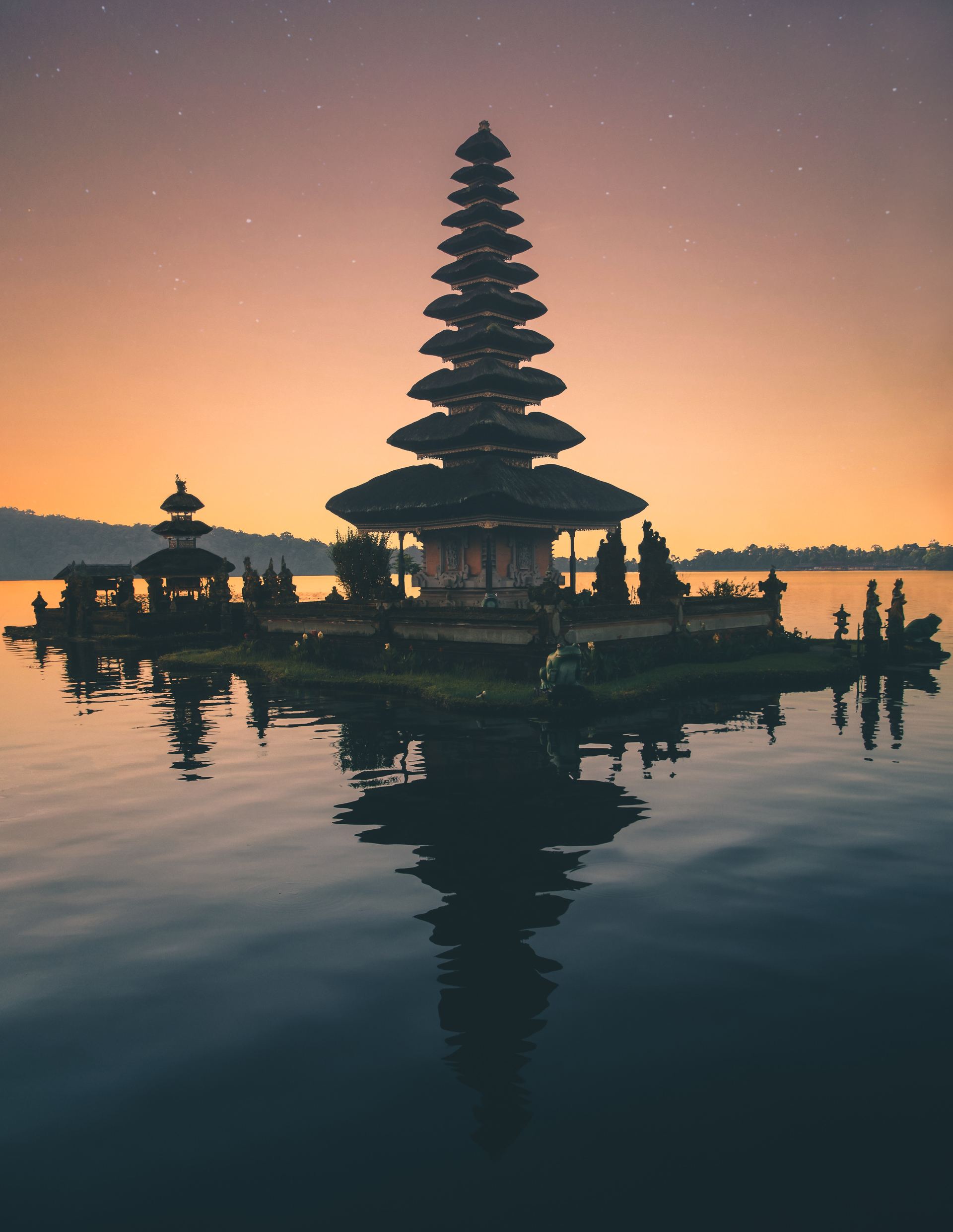 Private Beachside Escape with Lush Grounds – Bali Villa 1044