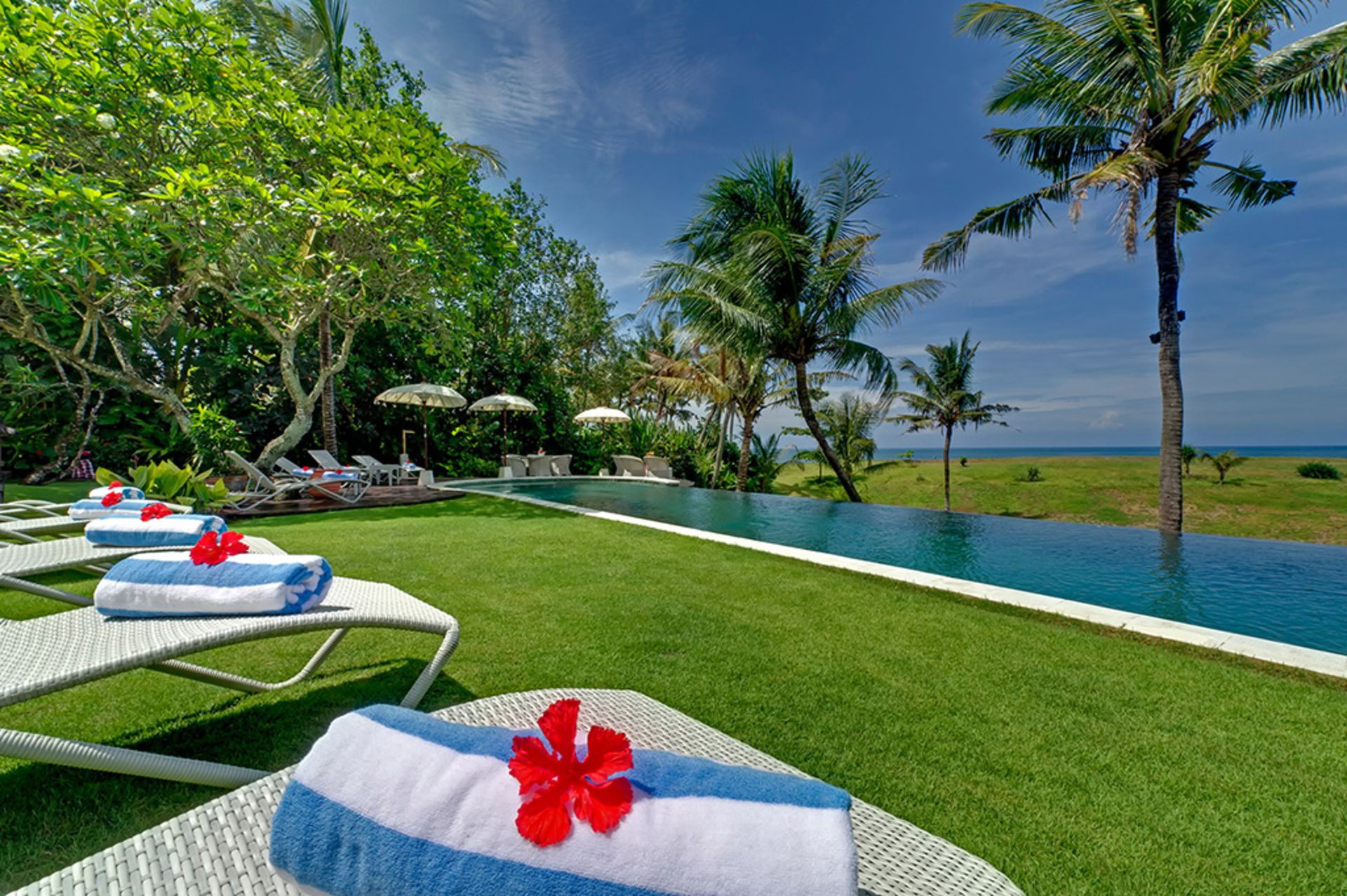 Elegant Beachfront Escape with Pool – Bali Villa 1046