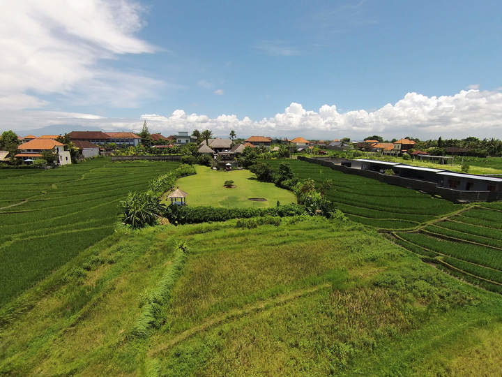 Elegance in Every Sunset – Bali Villa 1047