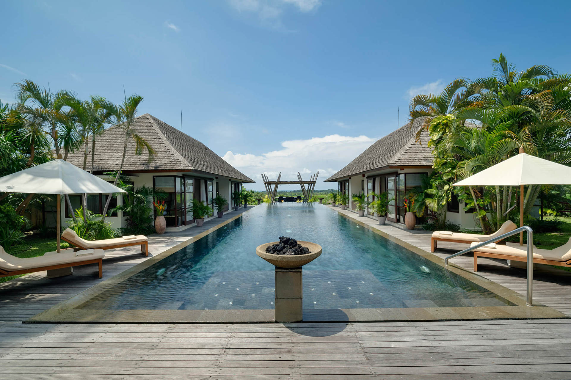 Elegance in Every Sunset – Bali Villa 1047