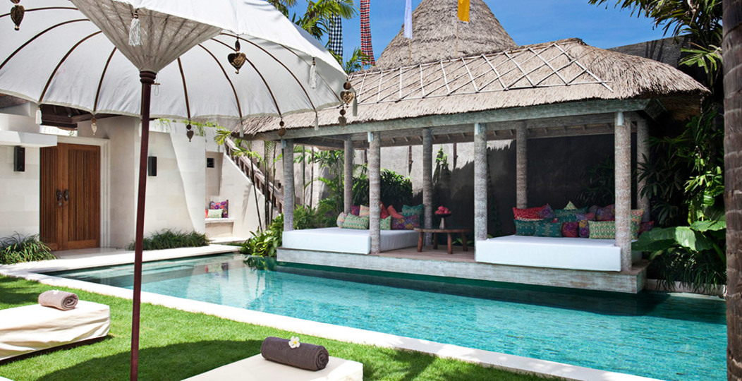 Serenity by the Shoreline – Bali Villa 1048
