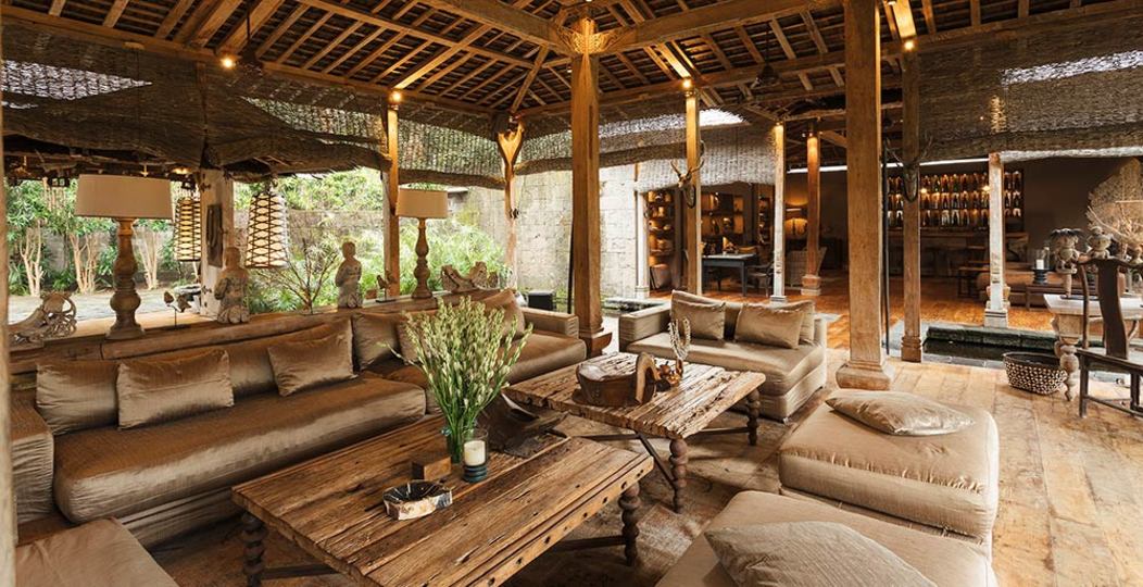 Seaside Luxury with Cultural Charm – Bali Villa 1054