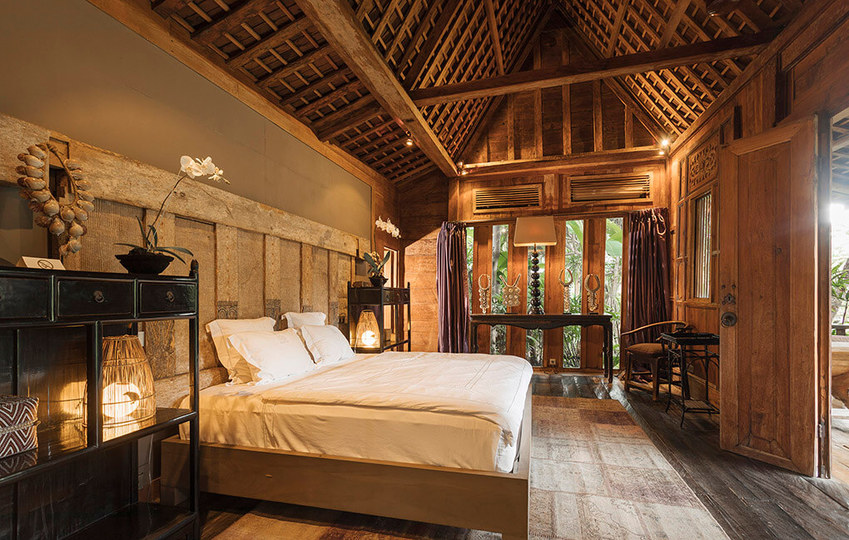 Seaside Luxury with Cultural Charm – Bali Villa 1054