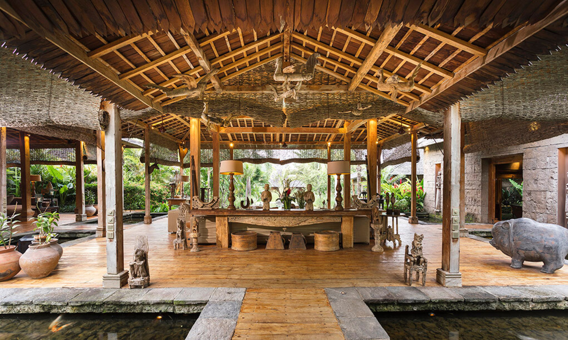 Seaside Luxury with Cultural Charm – Bali Villa 1054