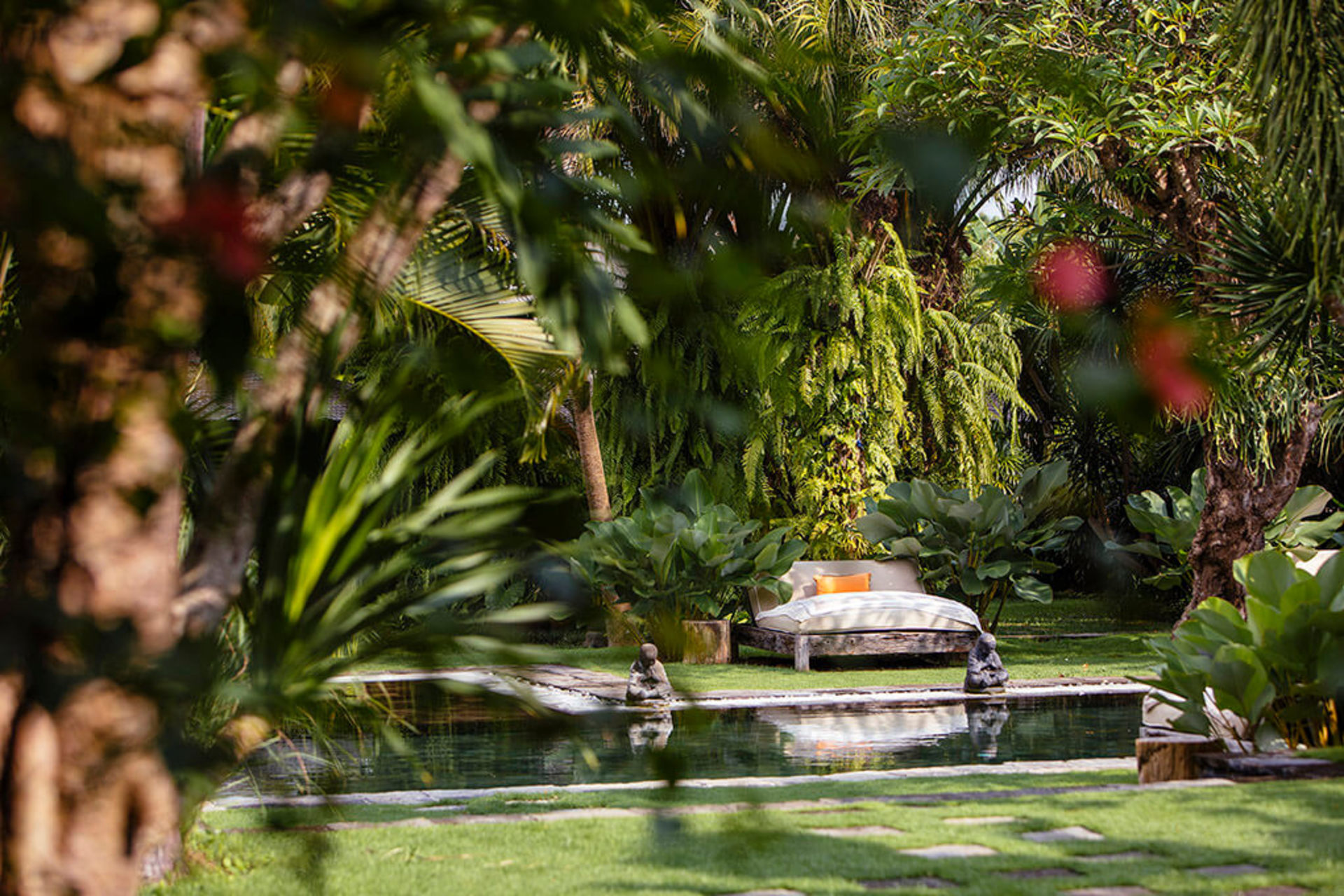 Seaside Luxury with Cultural Charm – Bali Villa 1054