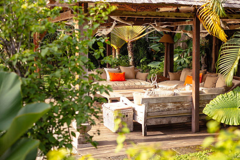 Seaside Luxury with Cultural Charm – Bali Villa 1054