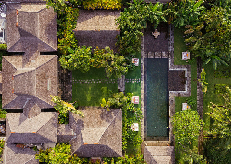 Seaside Luxury with Cultural Charm – Bali Villa 1054