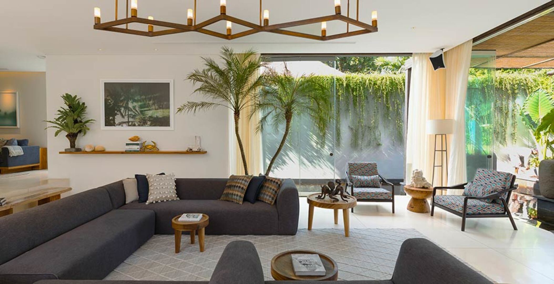 Glamorous Beachside Escape in Seminyak, Bali Villa 1055