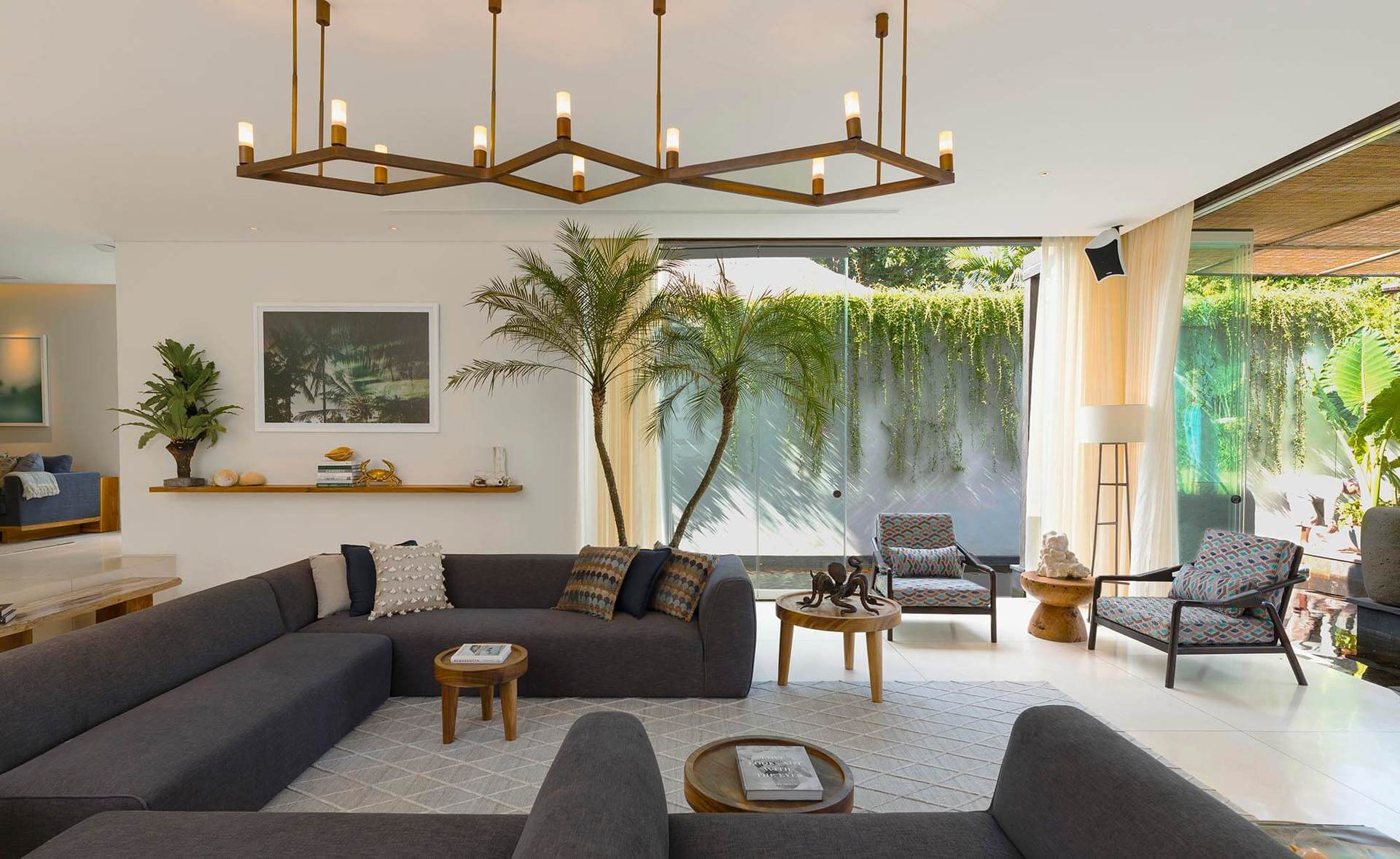 Glamorous Beachside Escape in Seminyak, Bali Villa 1055