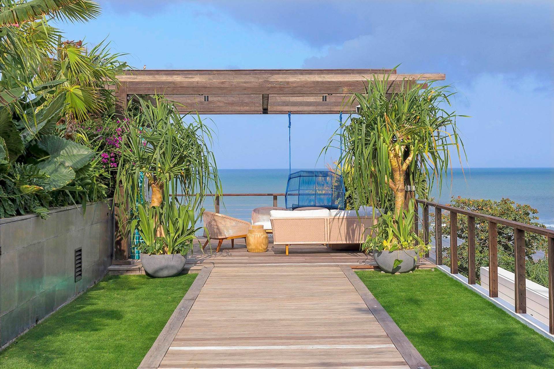 Glamorous Beachside Escape in Seminyak, Bali Villa 1055