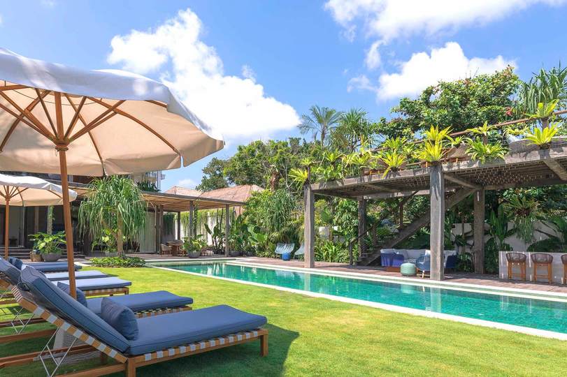Glamorous Beachside Escape in Seminyak, Bali Villa 1055