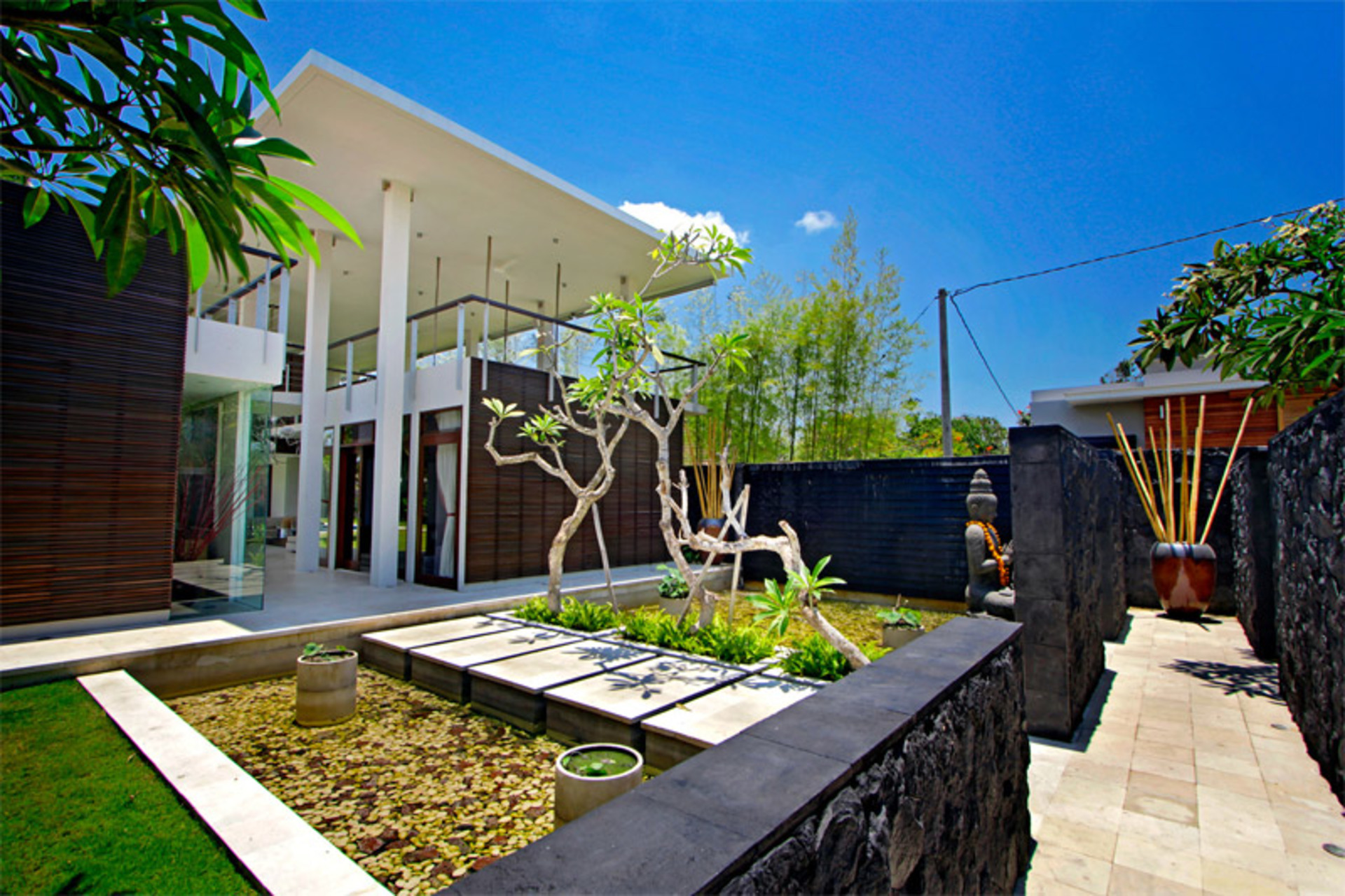 Exclusive Luxury Villa with Pool & Entertainment – Bali Villa 1059