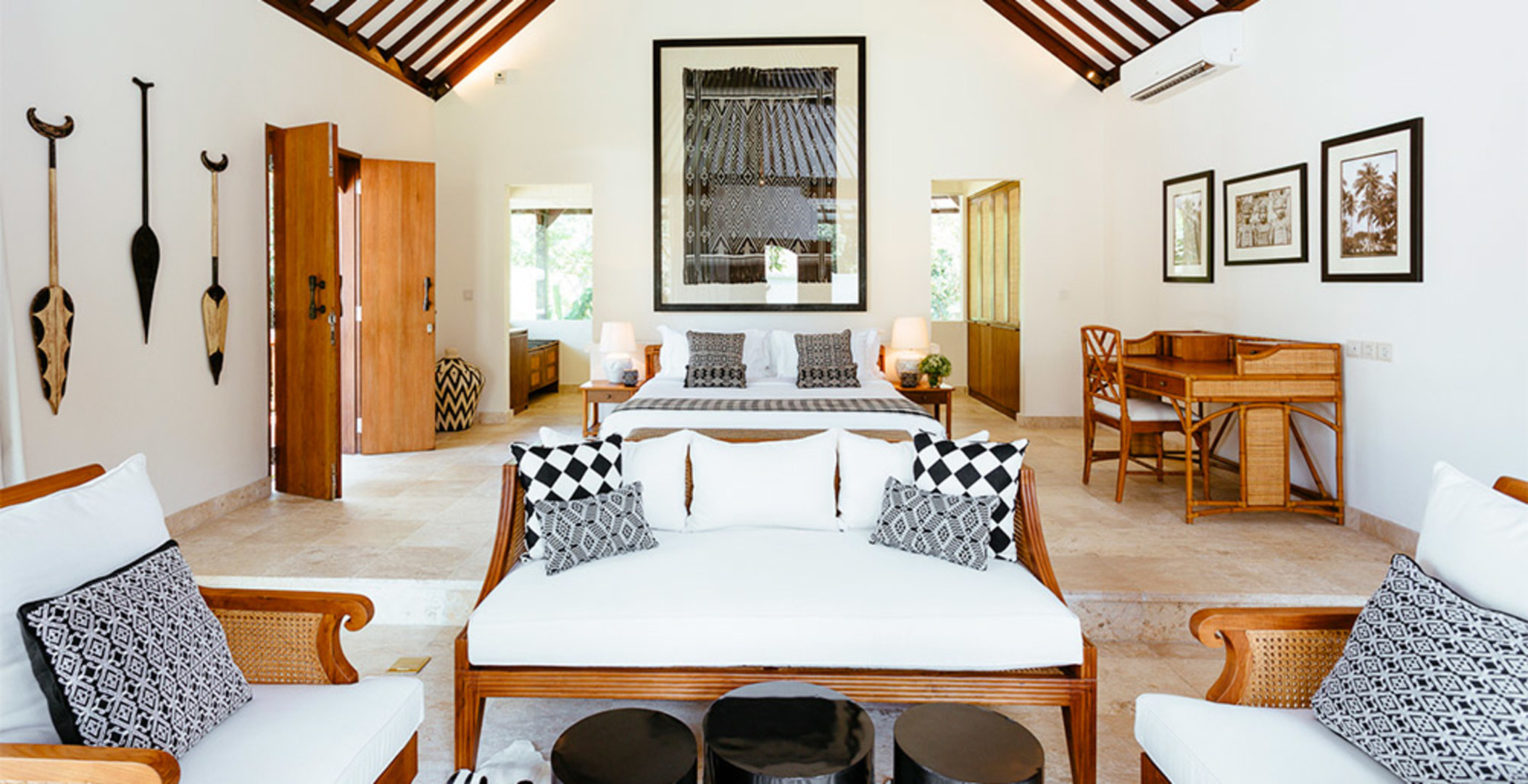 Elegant Tropical Escape –  Bali Villa 1063