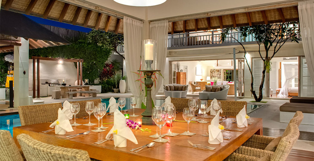 Lush Escapes by the Ocean – Bali Villa 1064