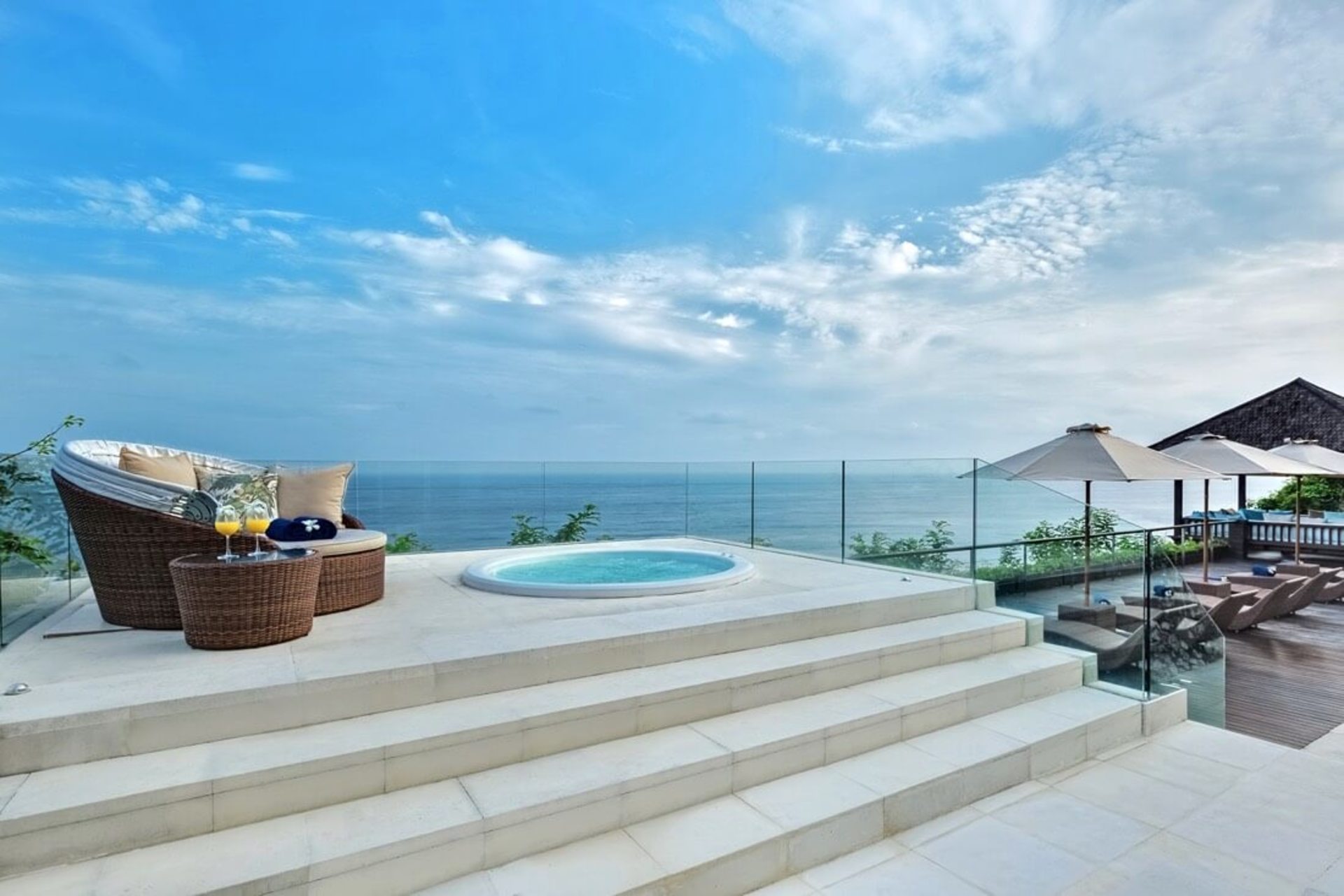 Cliffside Retreat with Pool & Ocean Views – Bali Villa 1065