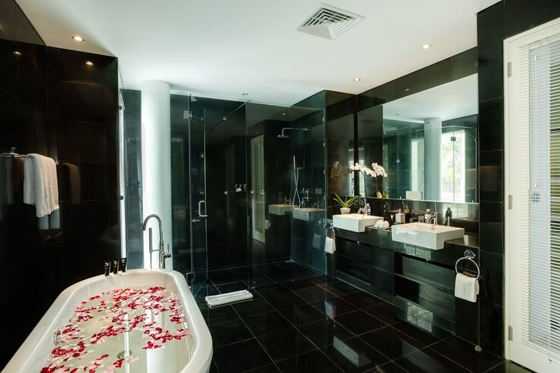 Cliffside Retreat with Pool & Ocean Views – Bali Villa 1065