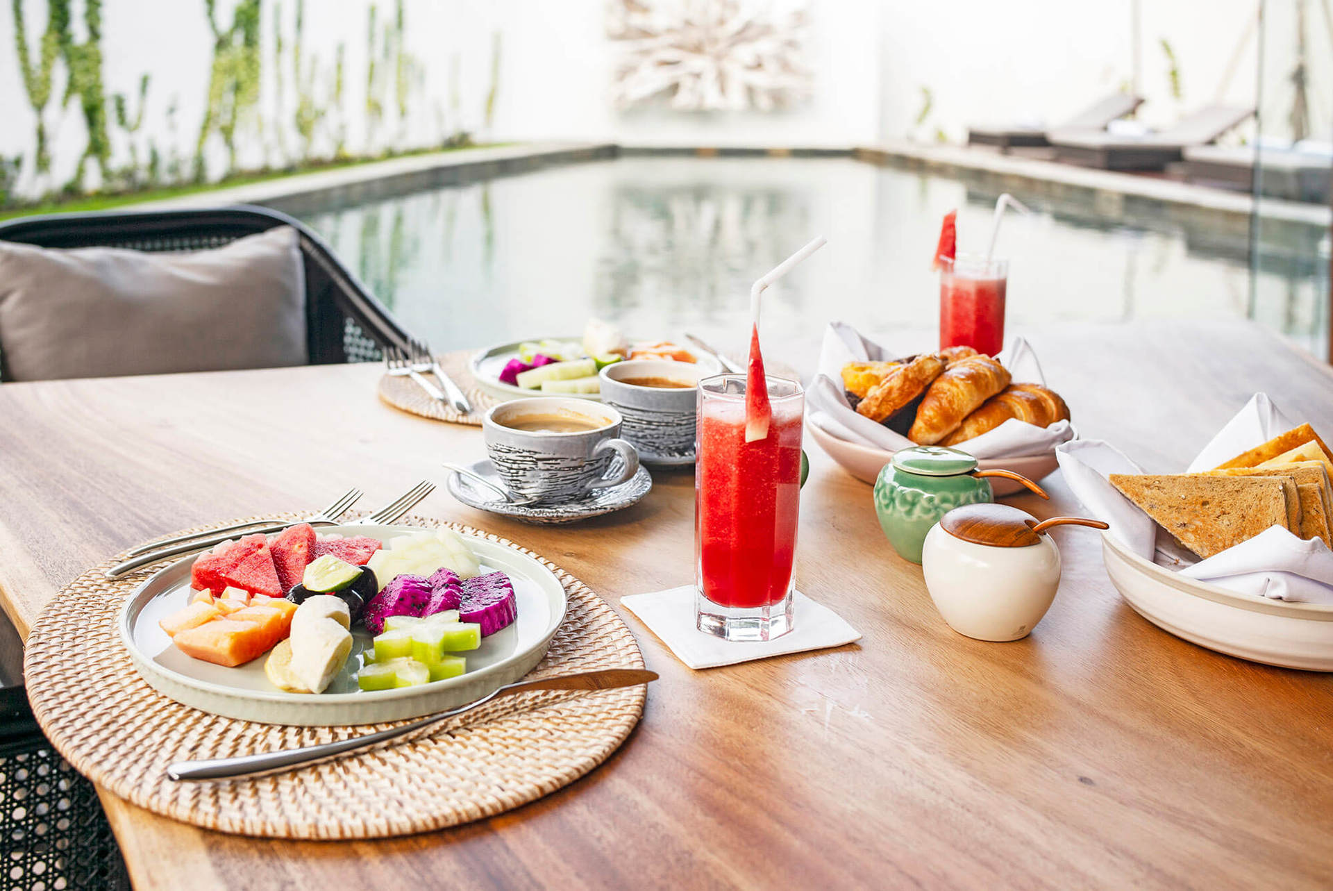 Stylish Beachside Villa with Pool & Stunning Views – Bali Villa 1068