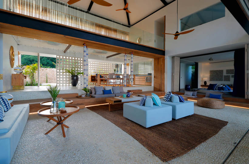 Steps from the Sea, Wrapped in Luxury – Bali Villa 1073