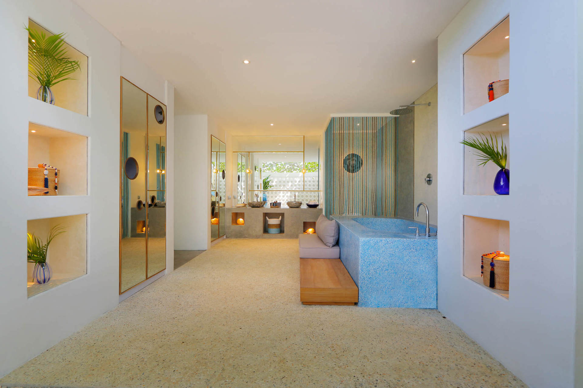 Steps from the Sea, Wrapped in Luxury – Bali Villa 1073