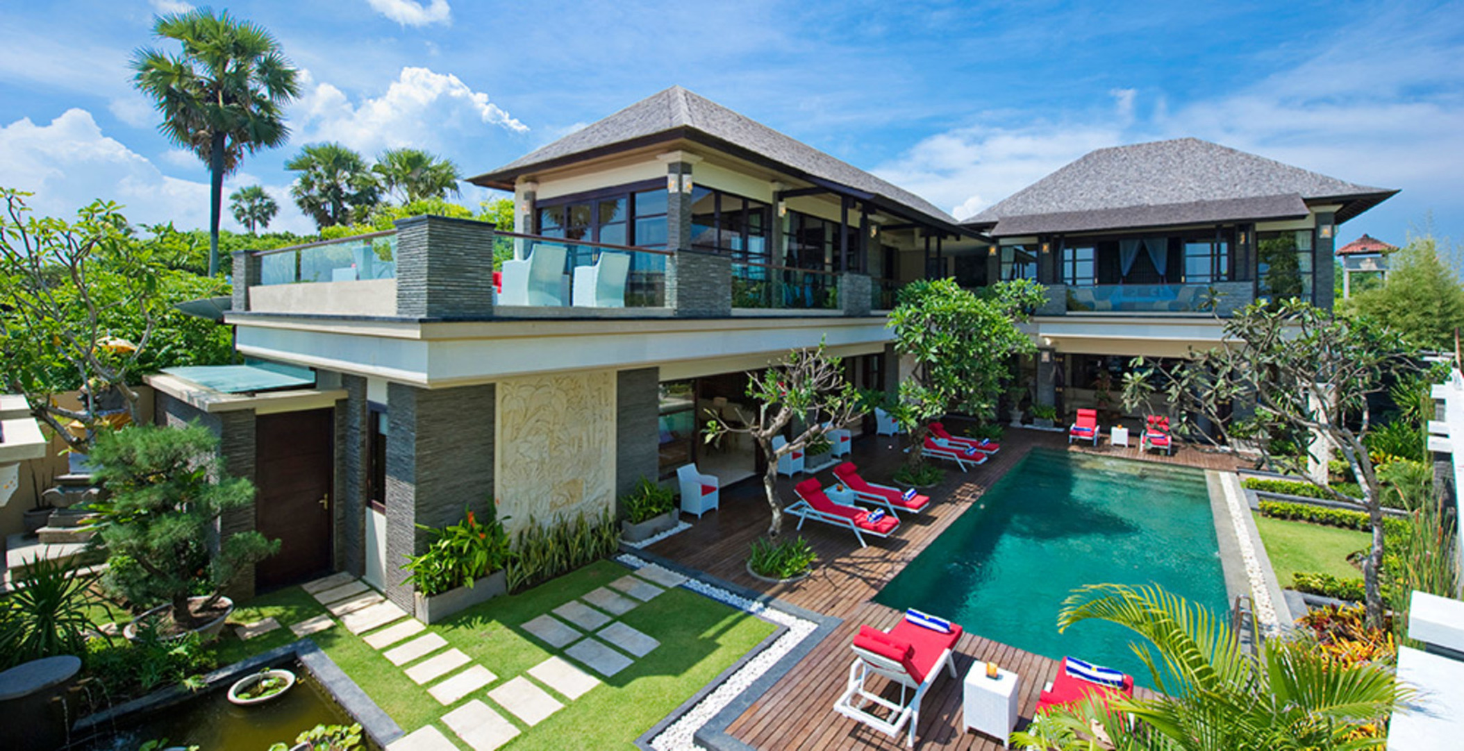 Beachfront Bliss Awaits You – Bali Villa 1076