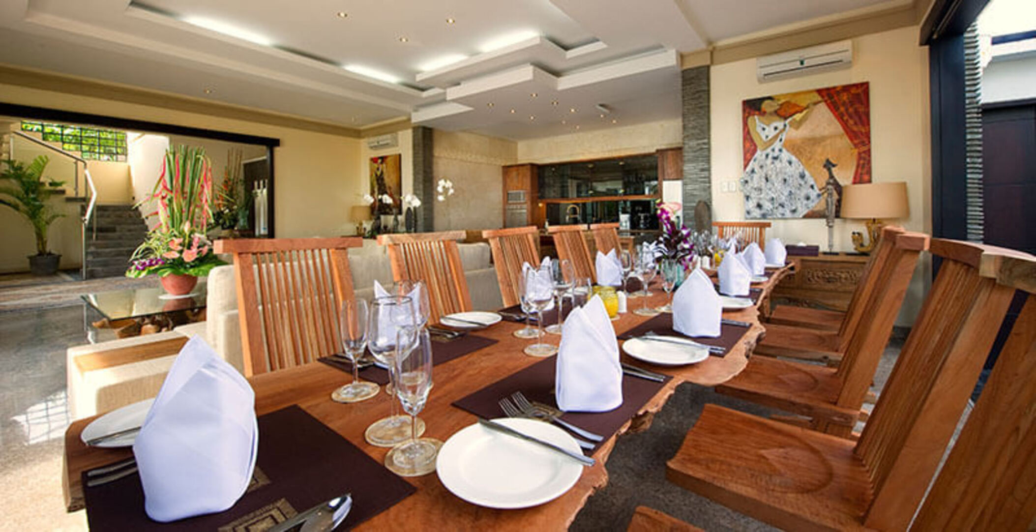 Beachfront Bliss Awaits You – Bali Villa 1076
