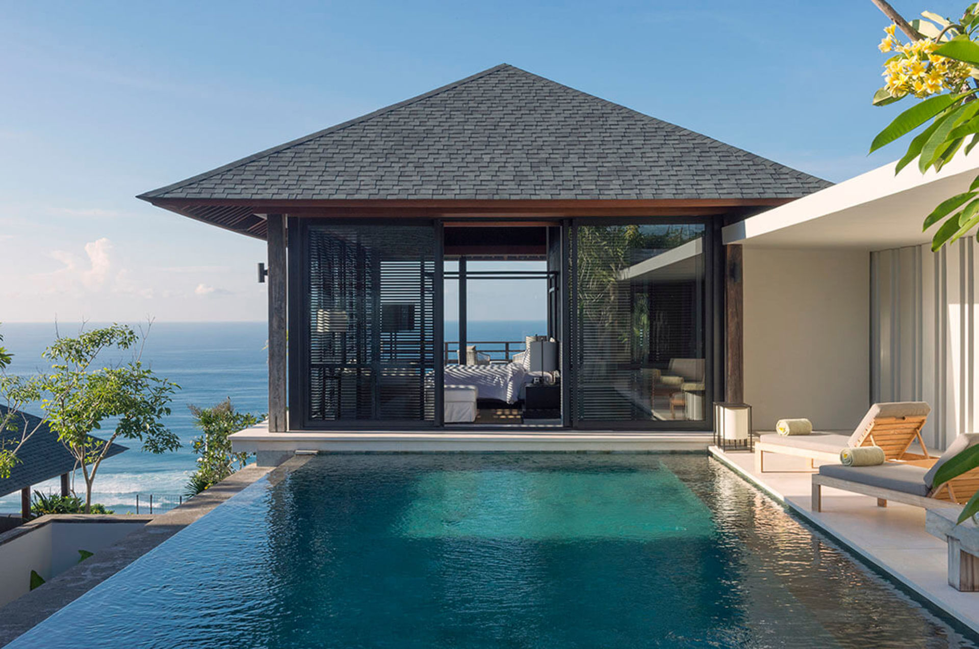 Bali Villa 1082: Cliffside Luxury with Ocean Views