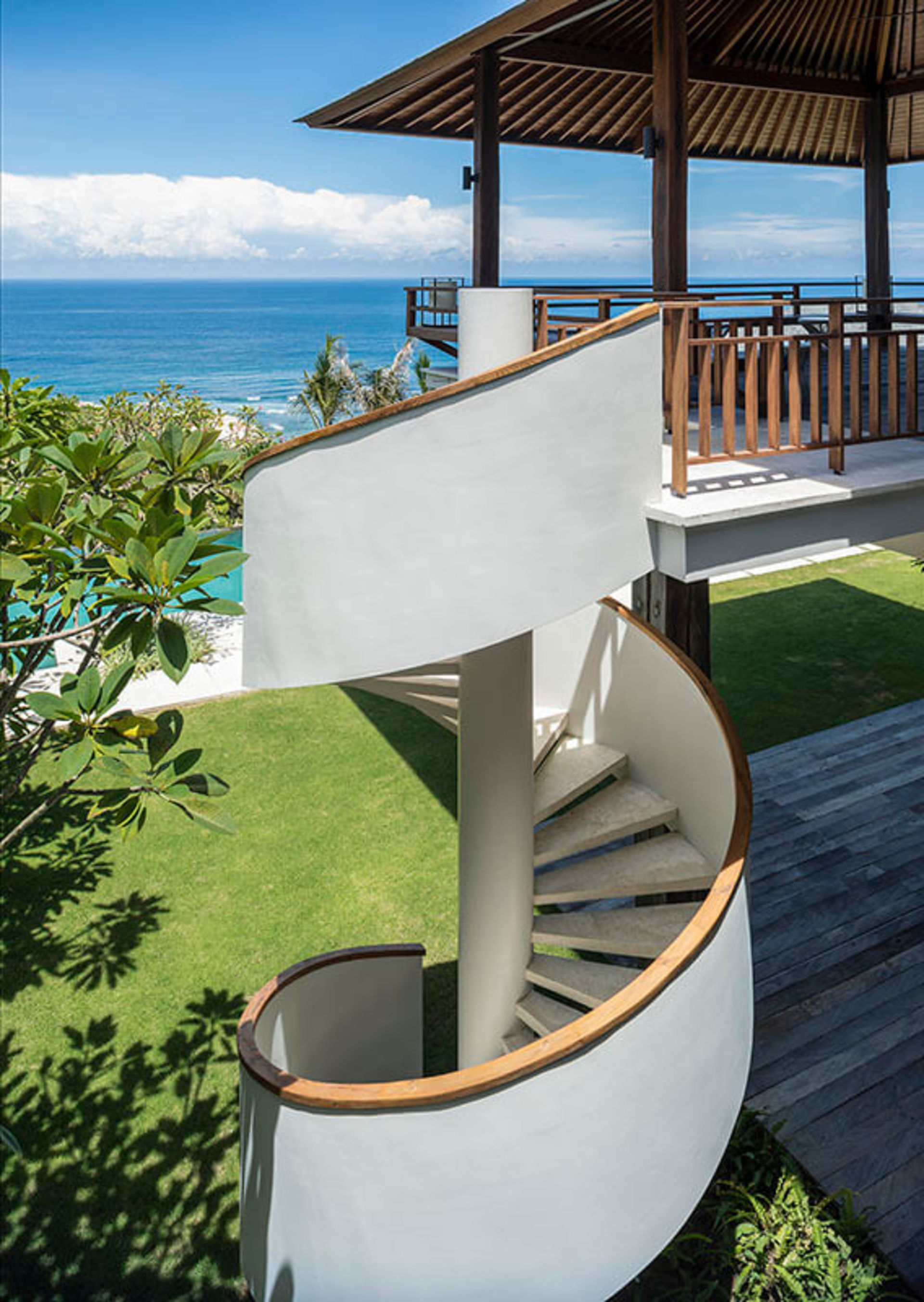 Exclusive Cliffside Retreat – Bali Villa 1083
