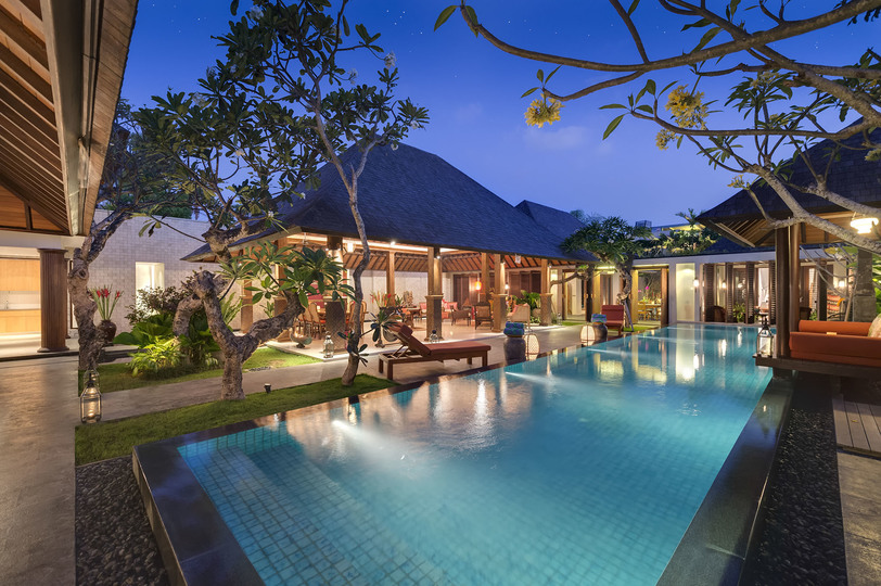 Tranquil Luxury Escape Near Seminyak – Bali Villa 1092