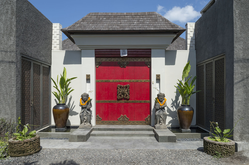 Tranquil Luxury Escape Near Seminyak – Bali Villa 1092