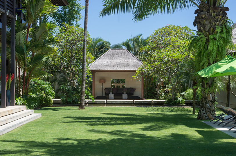 Serene Luxury Retreat with Poolside Bliss – Villa 1097